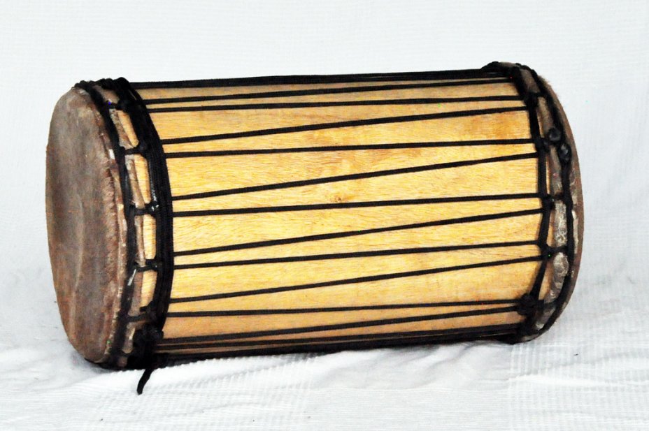 Melina traditionnelle Aufbau Kenkeni Dundun - Dundun Basstrommel aus Guinea