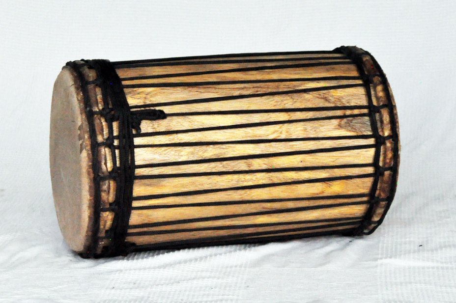 Melina traditionnelle Aufbau Kenkeni Dundun - Dundun Basstrommel aus Guinea