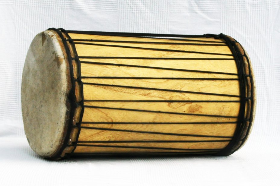 Melina Traditionnelle Aufbau Sangban Dundun - Dundun Basstrommel aus Guinea