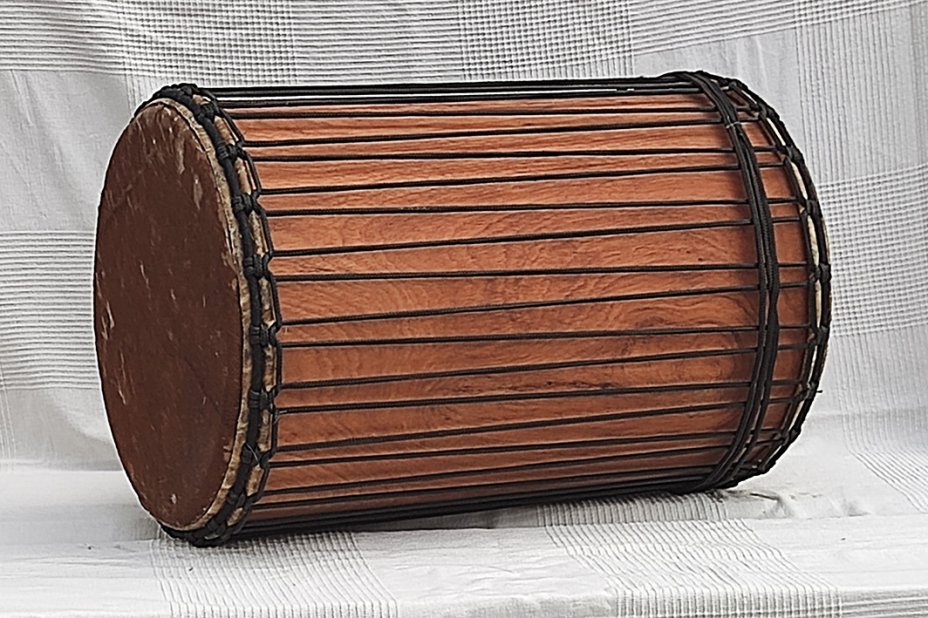 Afrikanische Basstrommel: Lenke Dundun aus Mali