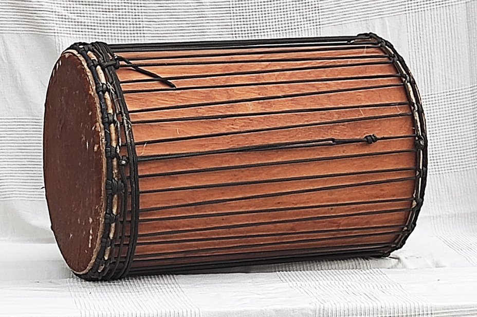 Afrikanische Basstrommel: Lenke Dundun aus Mali