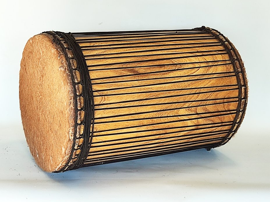 Melina traditionnelle Aufbau Dundunba Dundun - Dundun Basstrommel aus Guinea