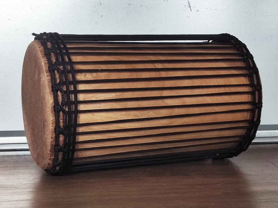 Dunun Basstrommeln - Kenkeni Dundun aus Guinea 4 Reifen Aufbau