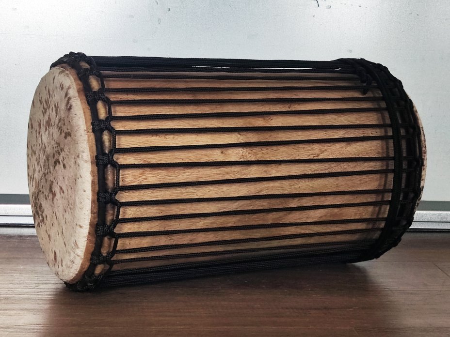 Dunun Basstrommeln - Kenkeni Dundun aus Guinea 4 Reifen Aufbau