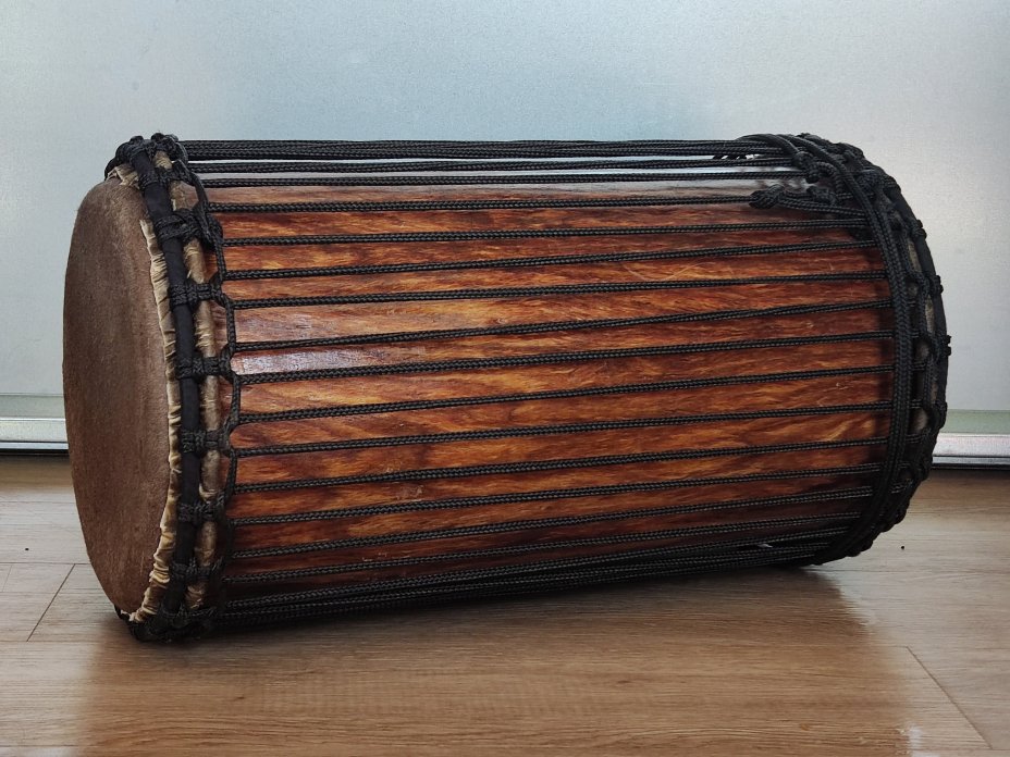 Dunun Basstrommeln - Kenkeni Dundun aus Guinea 4 Reifen Aufbau