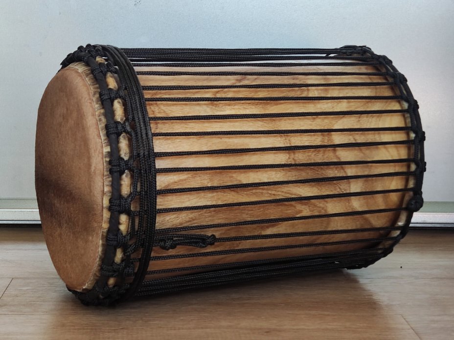 Dunun Basstrommeln - Kenkeni Dundun aus Guinea 4 Reifen Aufbau