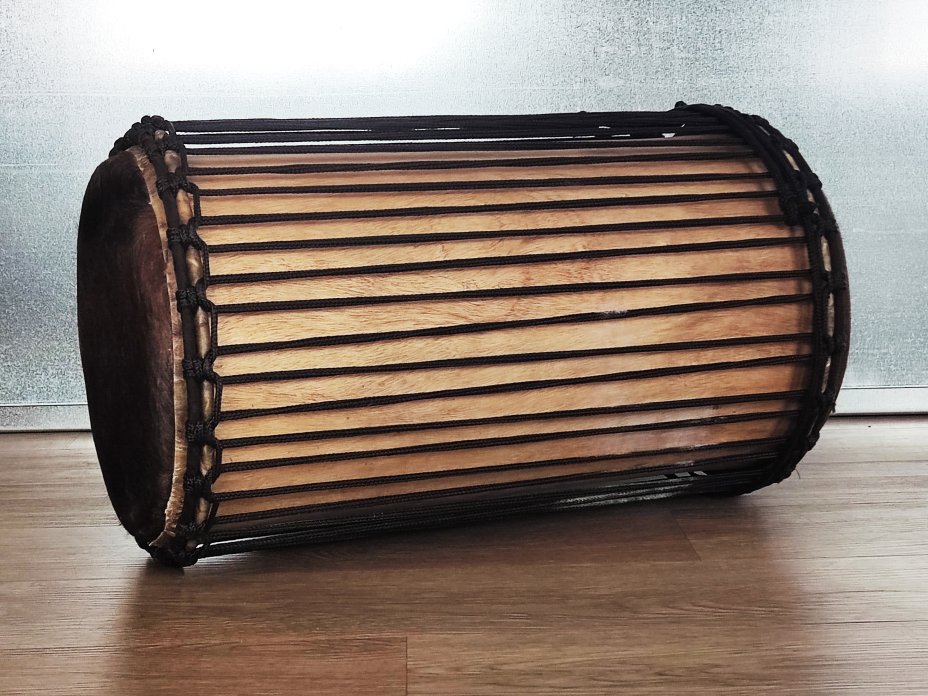Dunun Basstrommeln - Kenkeni Dundun aus Guinea 4 Reifen Aufbau