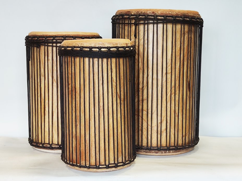 Dunun Basstrommeln Satz - Dundun Set aus Guinea