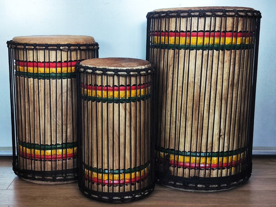 Dunun Basstrommeln Satz - Dundun Set aus Guinea