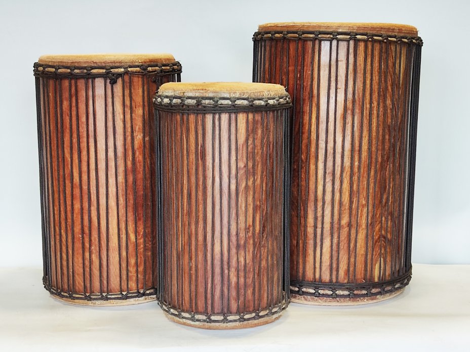 Palisander (Gueni) Dunun Basstrommelset aus Guinea