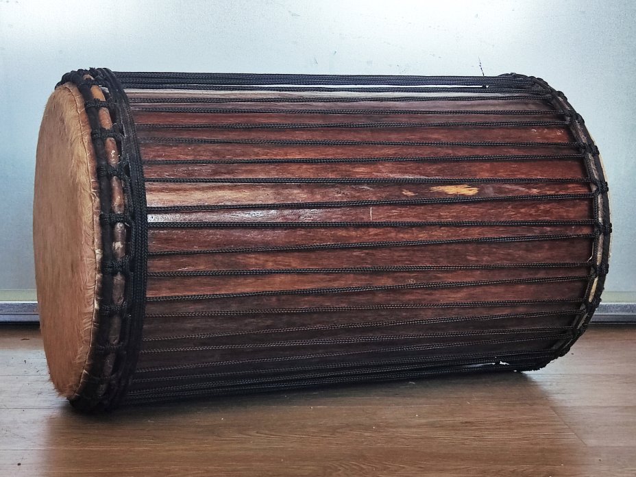 Dunun Basstrommeln - Sangban Dundun aus Guinea 4 Reifen Aufbau