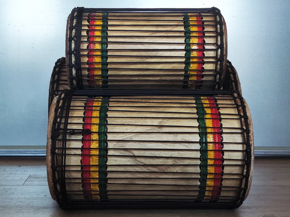 Dunun Basstrommeln Satz - Dundun Set aus Guinea