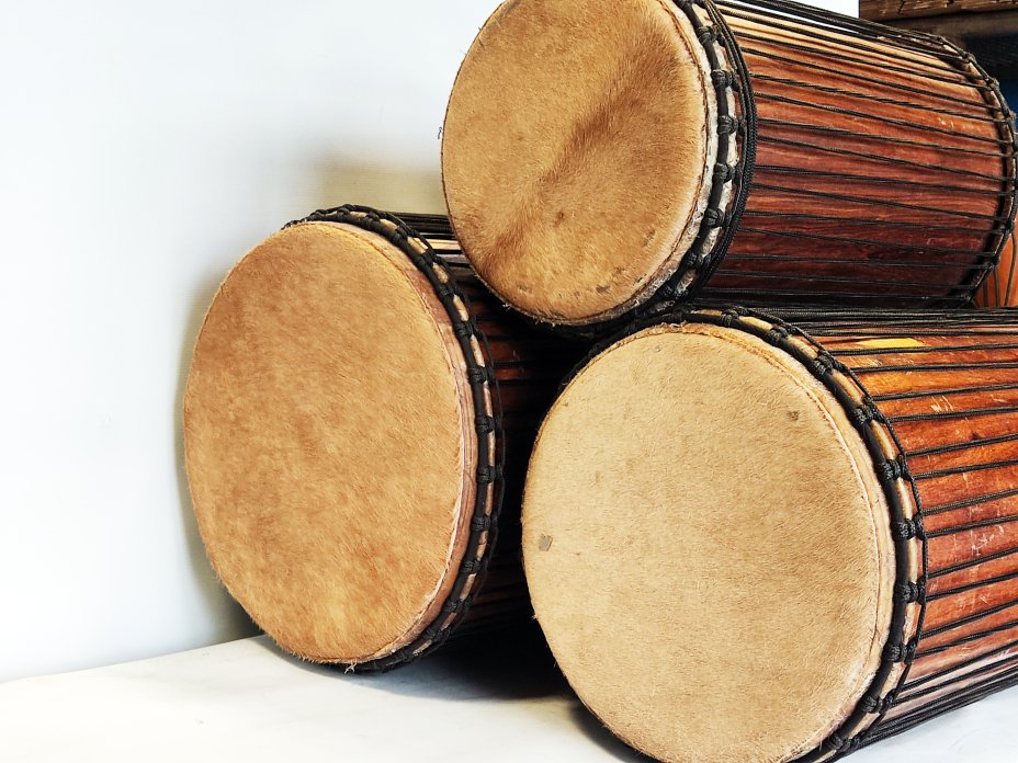 Palisander (Gueni) Dunun Basstrommelset aus Guinea