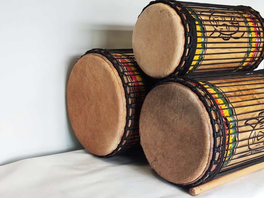 Dunun Basstrommeln Satz - Dundun Set aus Guinea