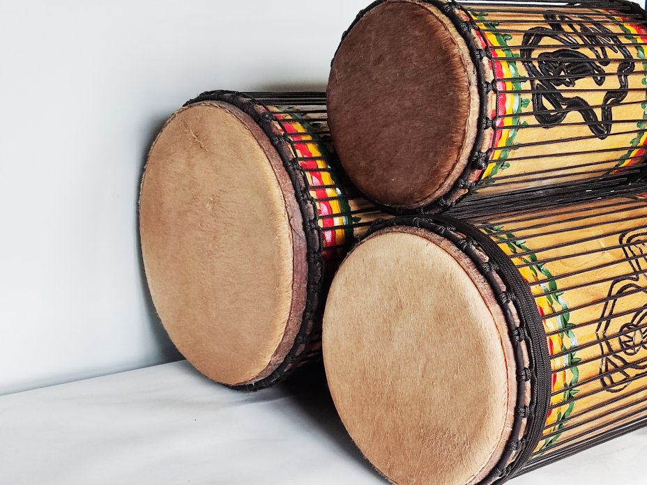Dunun Basstrommeln Satz - Dundun Set aus Guinea