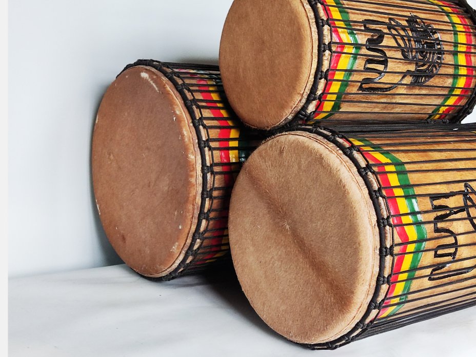 Dunun Basstrommeln Satz - Dundun Set aus Guinea