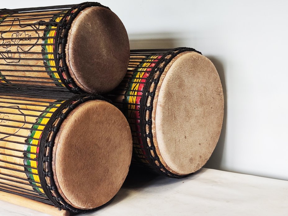 Dunun Basstrommeln Satz - Dundun Set aus Guinea